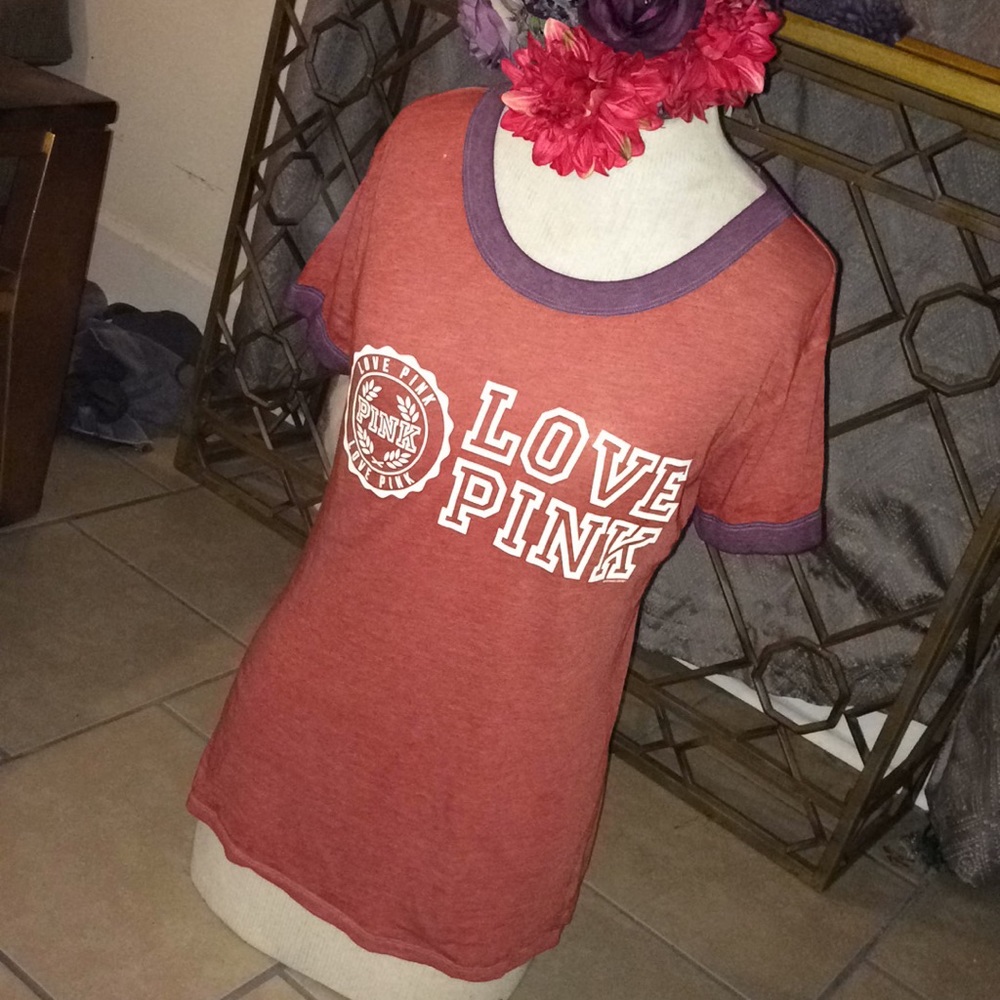 Vs pink shirt